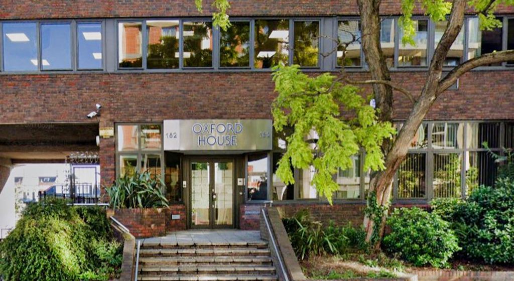 Property photo 3 of 9 Oxford  Cambridge House Upper Richmond Road Putney Sw15 Office To Let West London  Ext3 Web.Jpg
