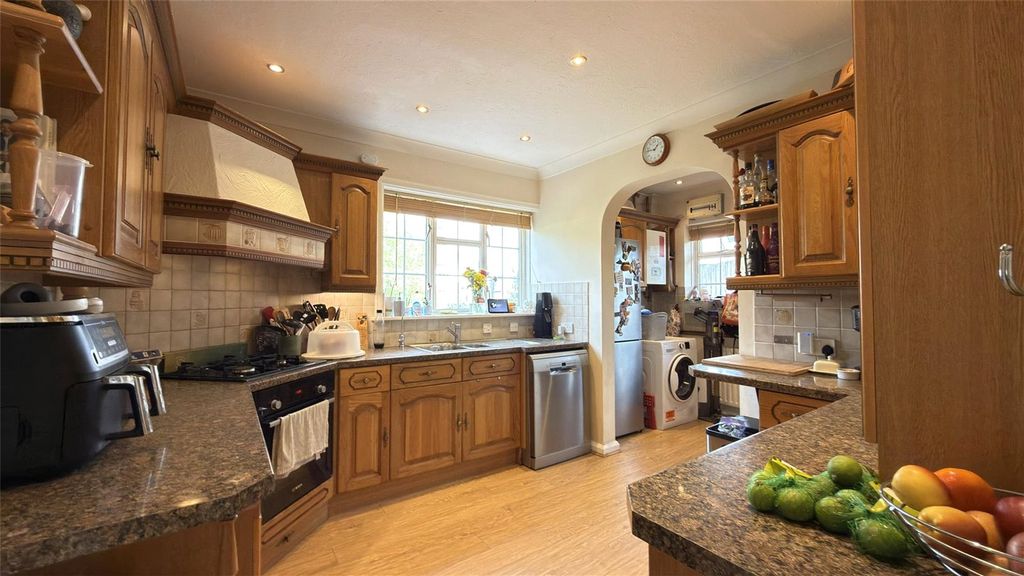 Property photo 2 of 8 Picture No. 03