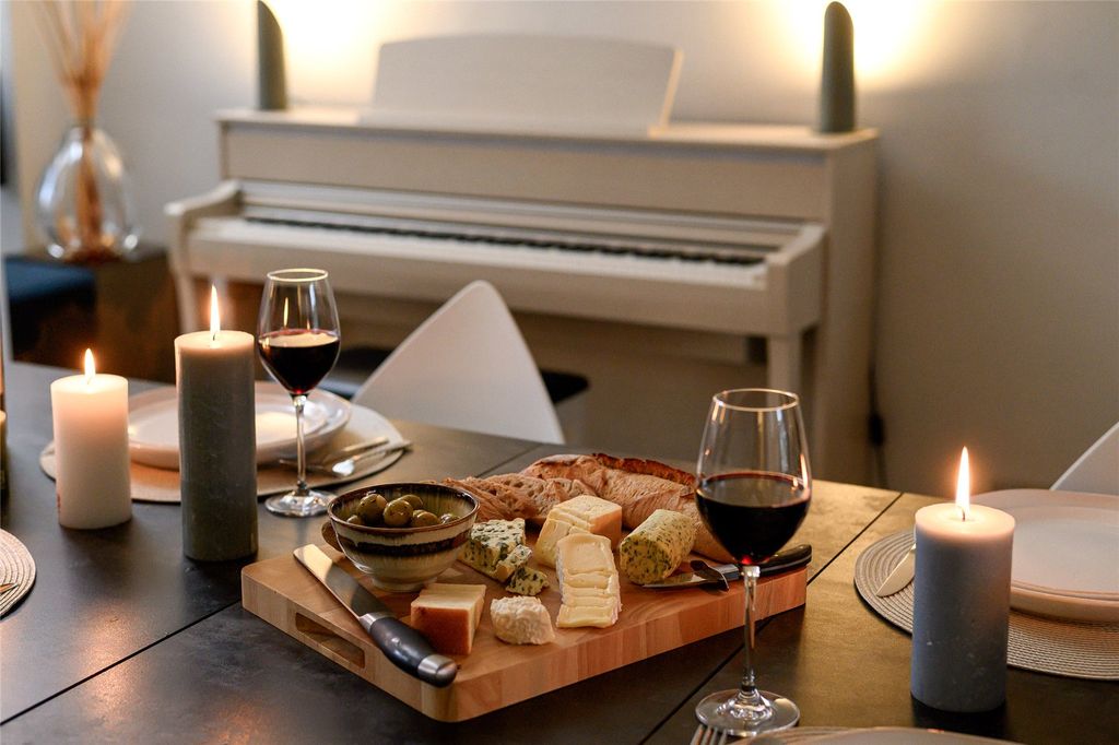 Property photo 2 of 23 Living/Dining