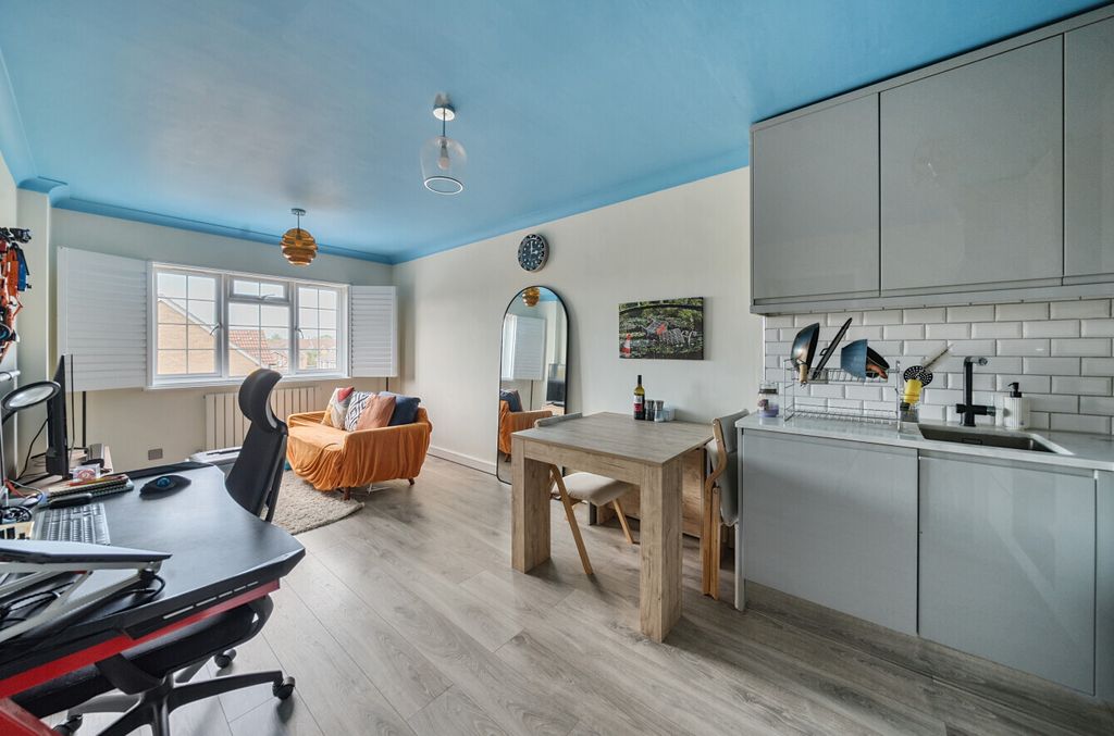 Property photo 2 of 7 Picture No. 02