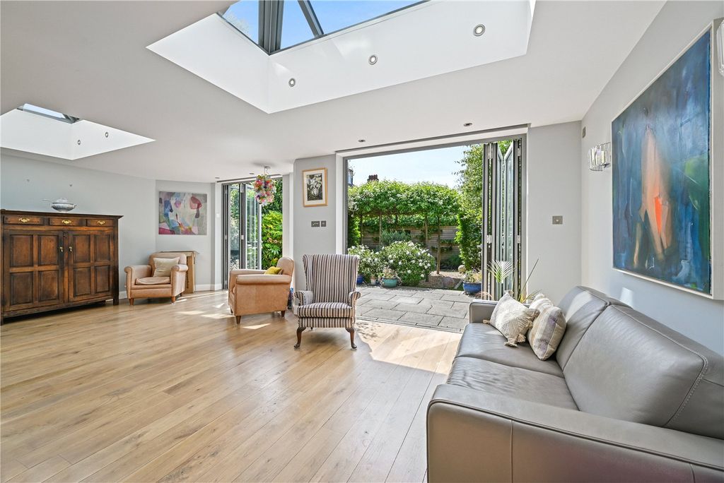 Property photo 3 of 18 Picture No. 08
