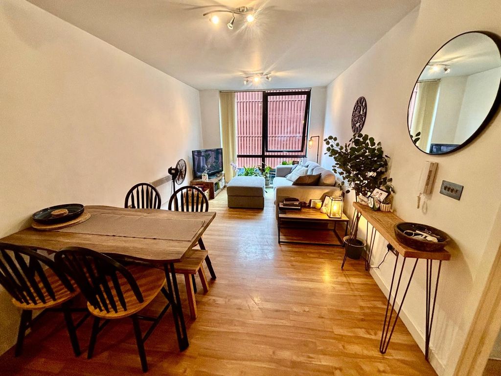 Property photo 1 of 8 Picture No. 12