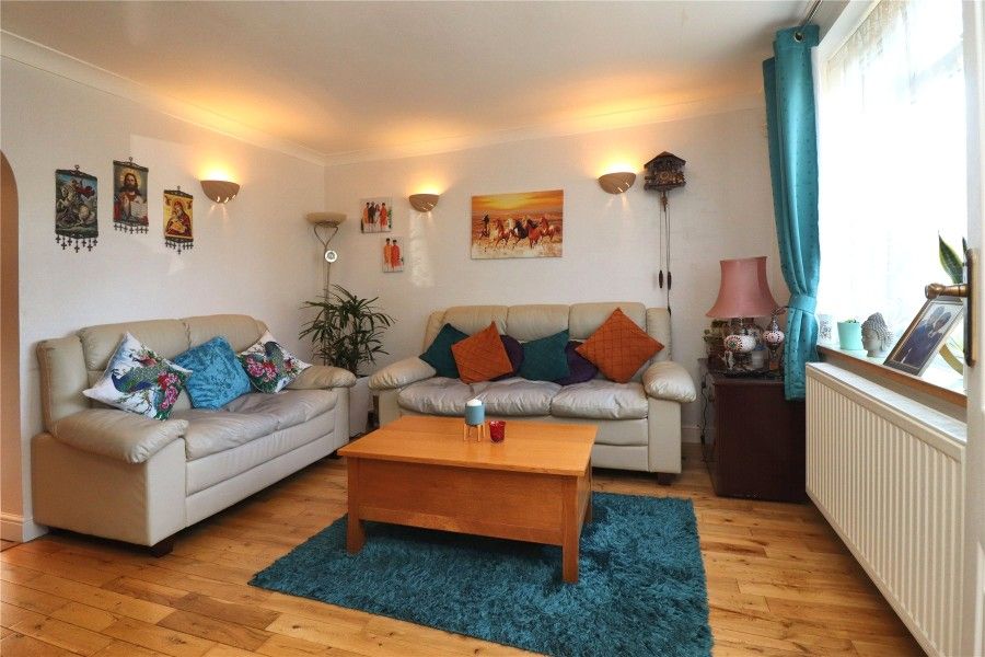 Property photo 3 of 9