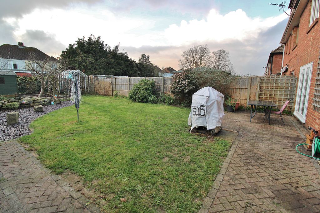 Property photo 2 of 22