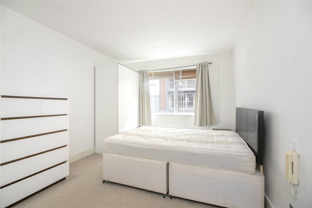 Property photo 3 of 15 Bedroom