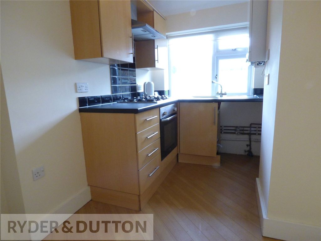 Property photo 3 of 16 Kitchen