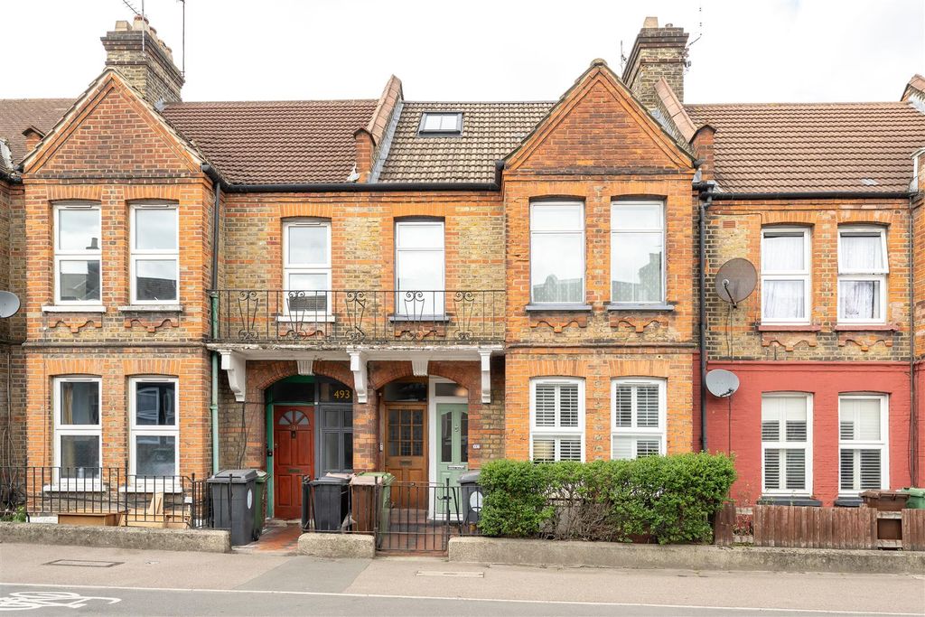 Property photo 1 of 21 Forest Road, E17