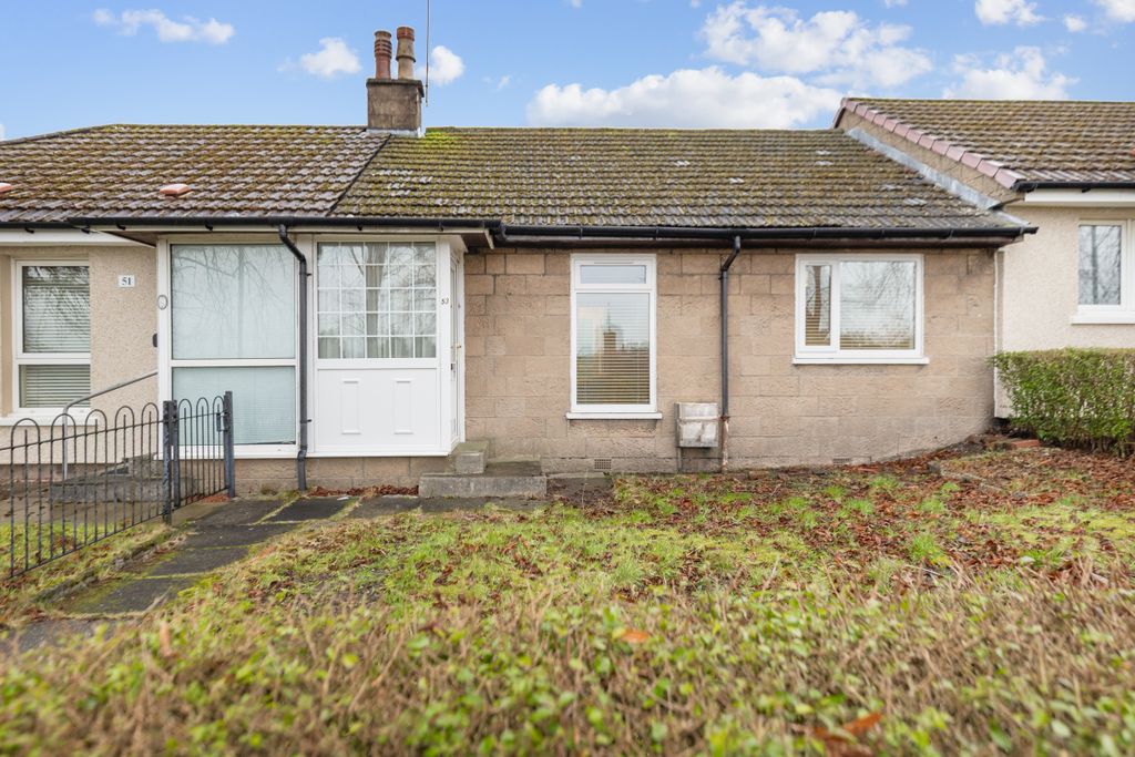 Property photo 1 of 13 Duntocher Road, Clydebank, G81