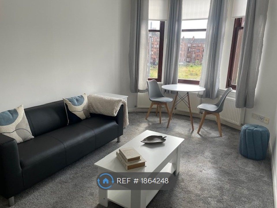 Property photo 1 of 9 Living Room