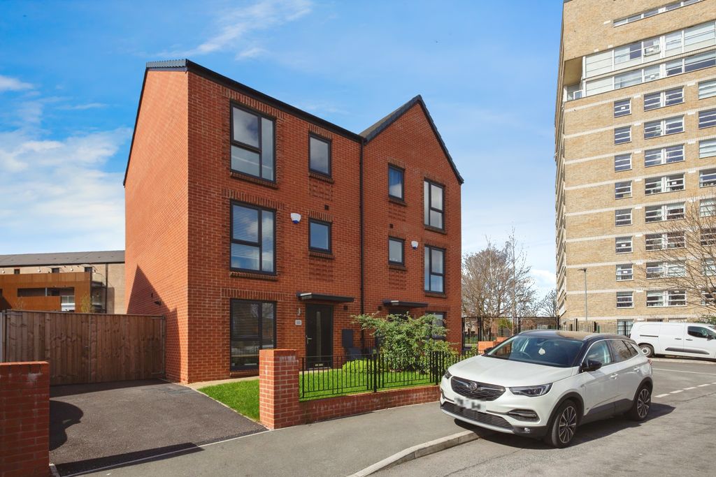 Property photo 3 of 15 Front View