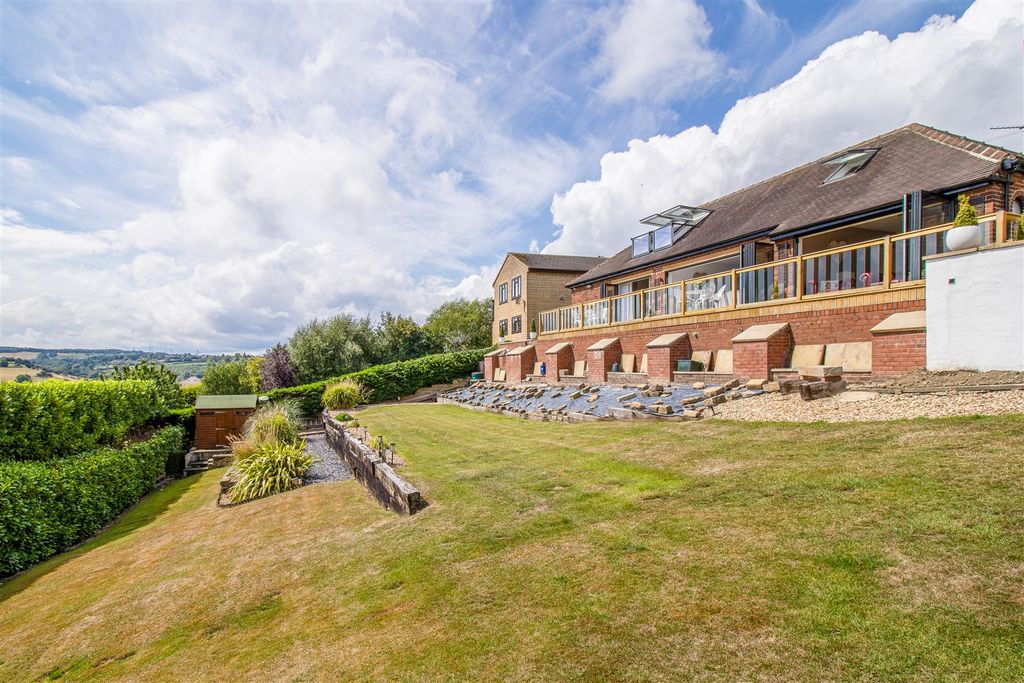 Property photo 1 of 24