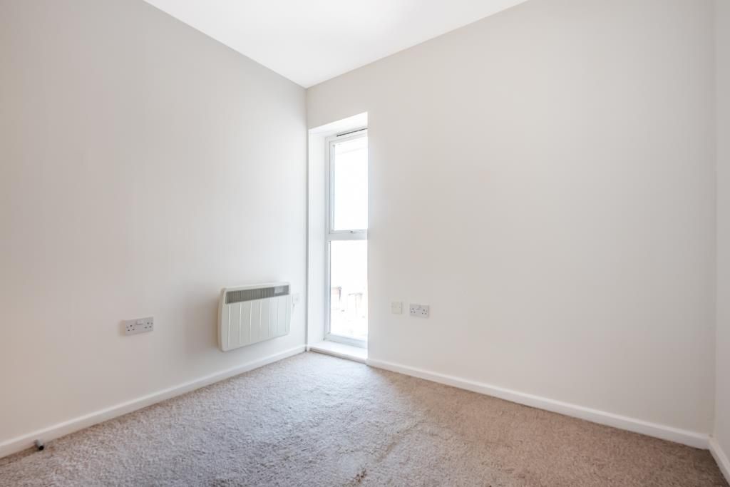 Property photo 3 of 10 Bedroom