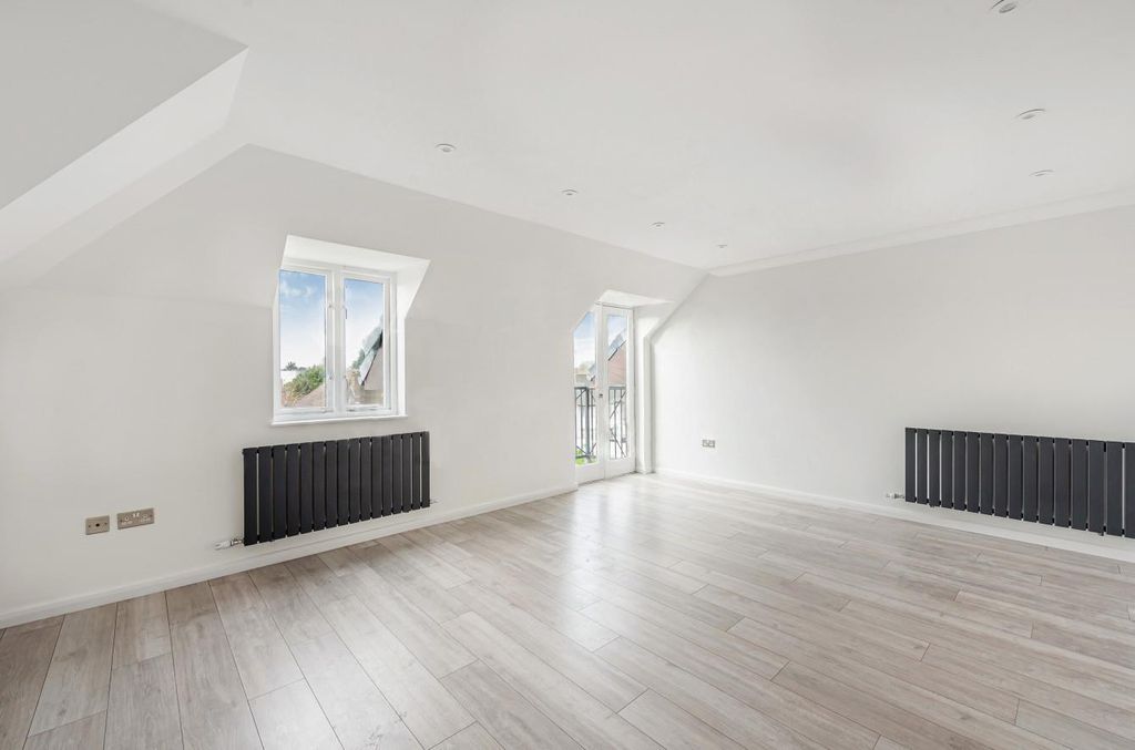 Property photo 3 of 9 19285079 (9).Jpg