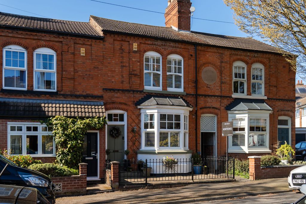 Property photo 1 of 38