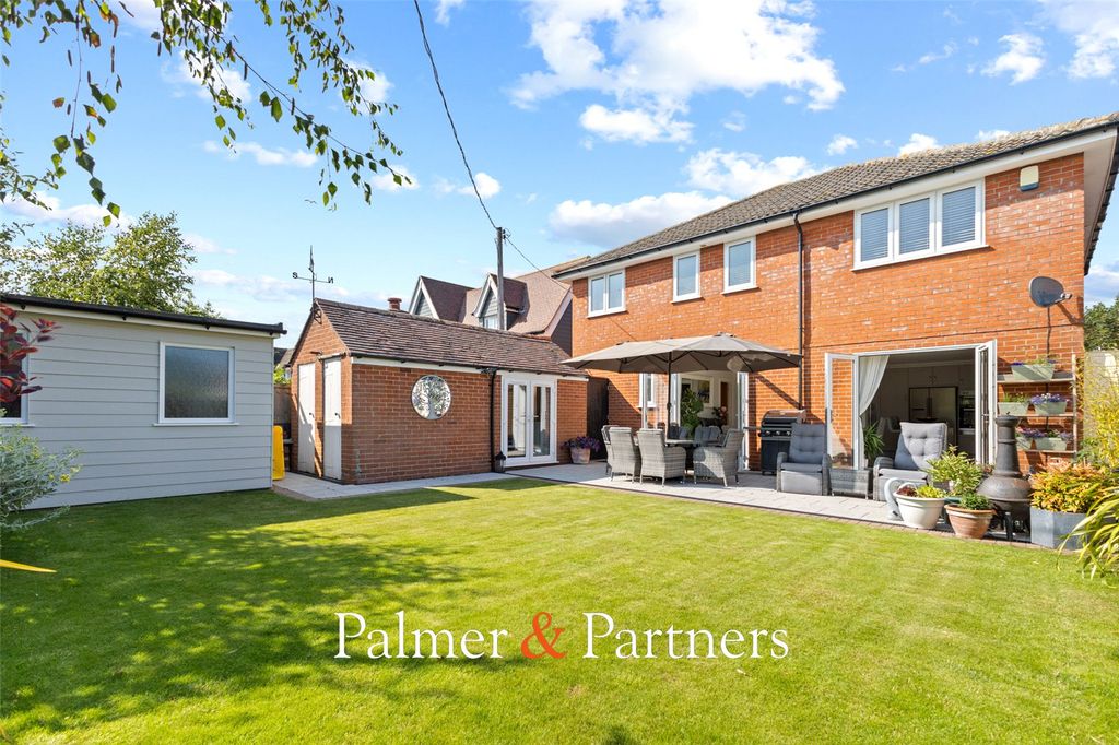 Property photo 1 of 23 Picture No. 05