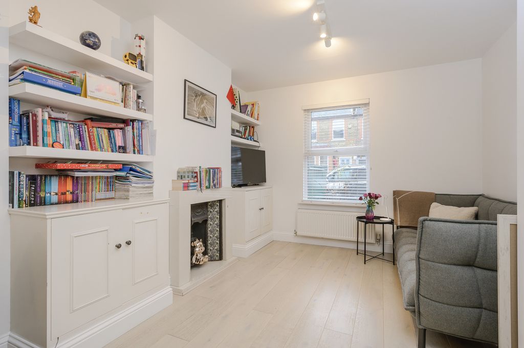 Property photo 2 of 11 Picture No. 01