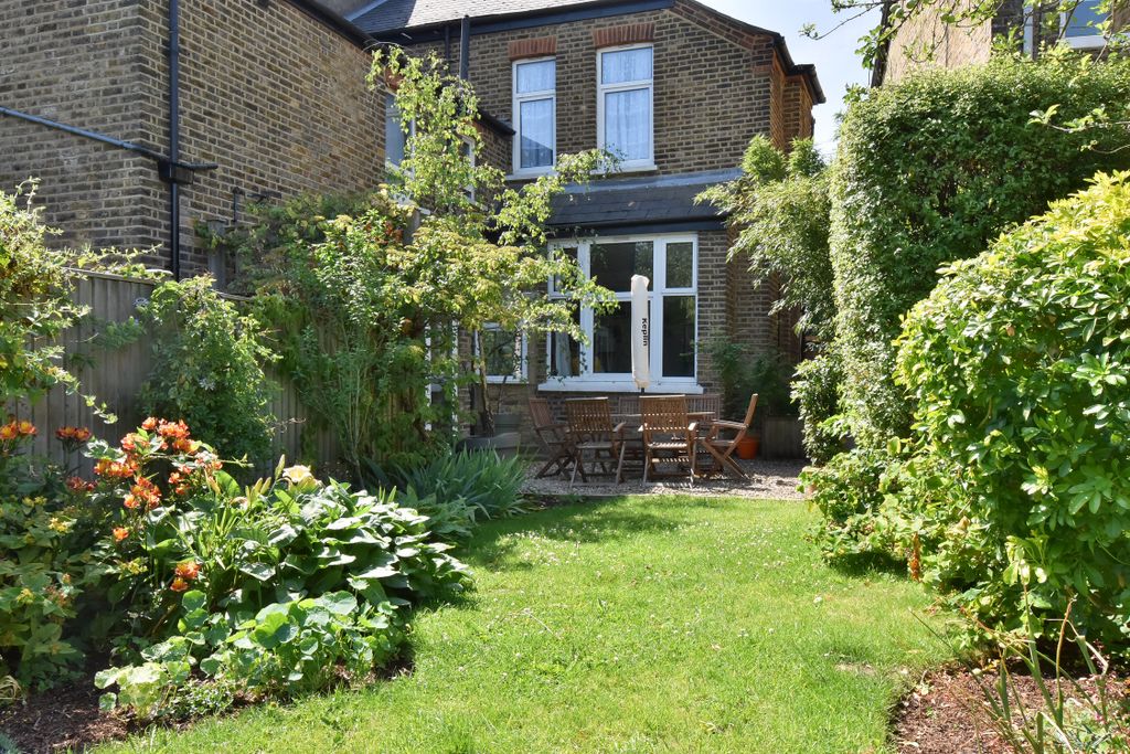 Property photo 1 of 16