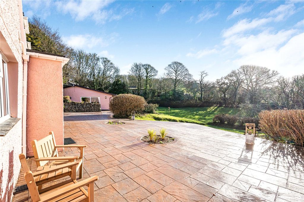 Property photo 2 of 25 Picture No. 36