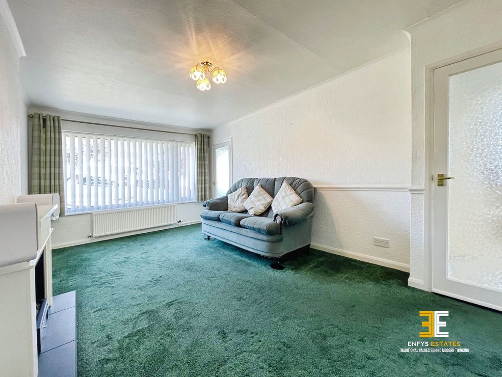 Property photo 2 of 31