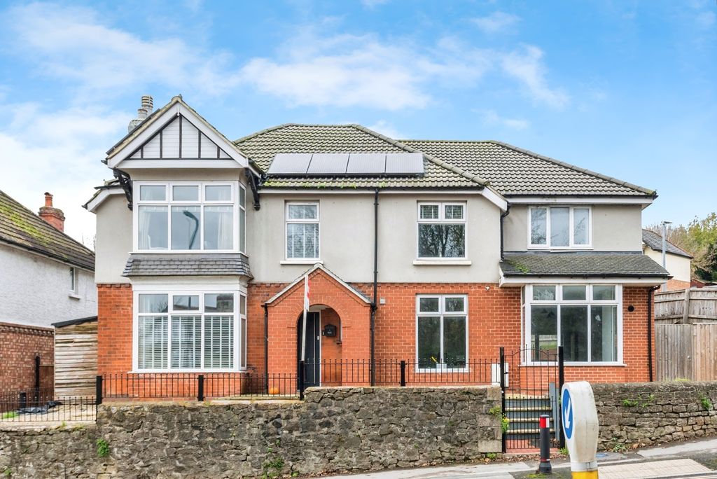 Property photo 1 of 17 Photo