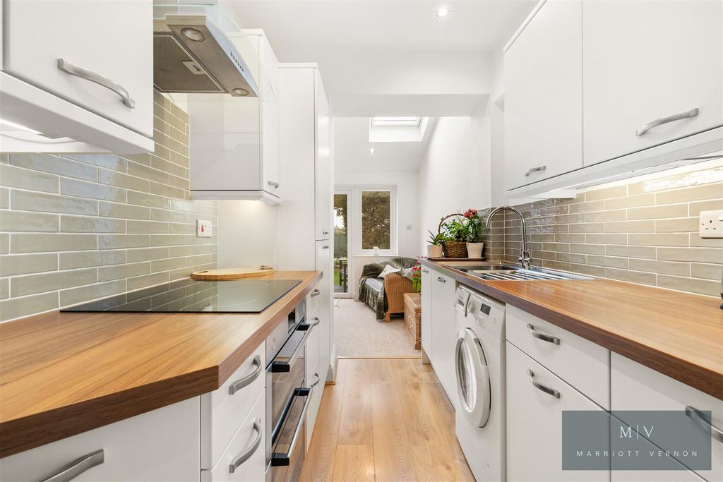 Property photo 3 of 16 Broughton Road 75 MV-7.Jpg