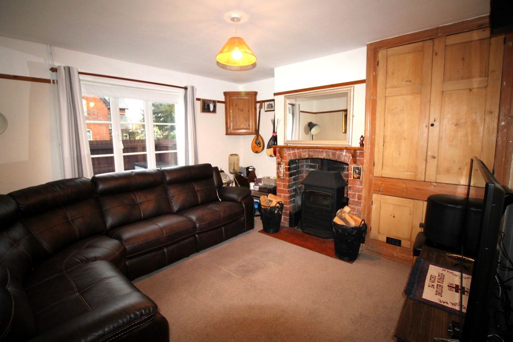 Property photo 3 of 24 Living Room