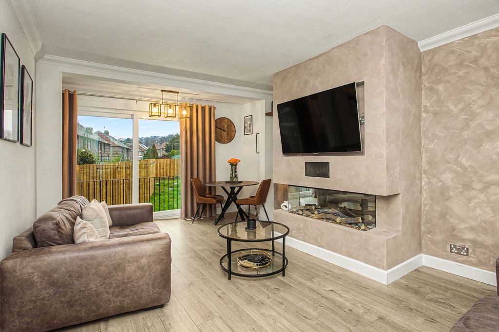 Property photo 2 of 12 Property Image 2