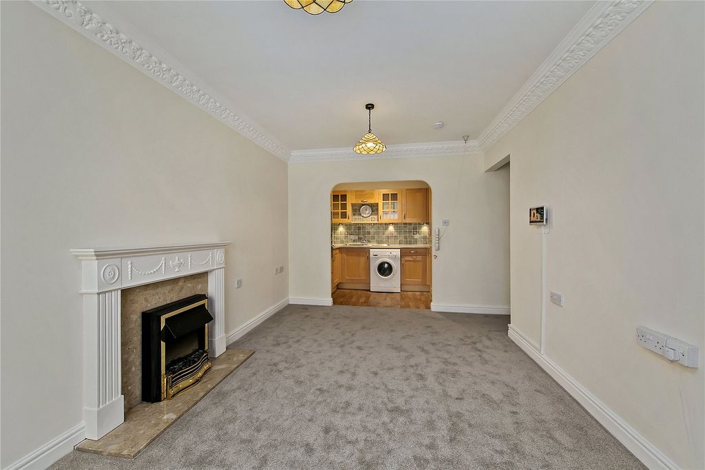 Property photo 2 of 12 Picture No. 10