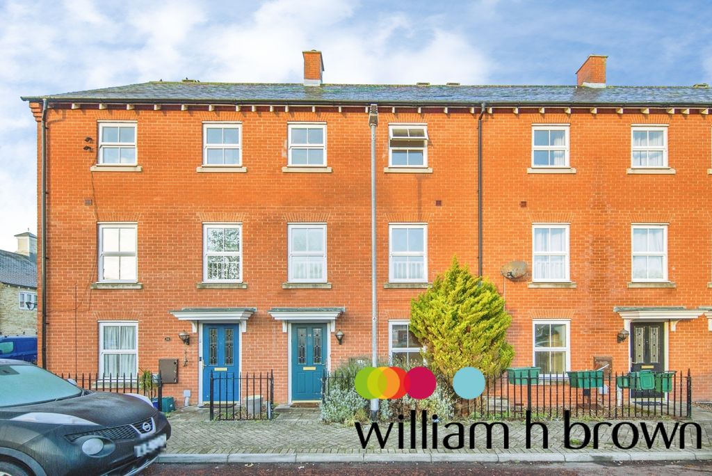 Property photo 1 of 11 Front