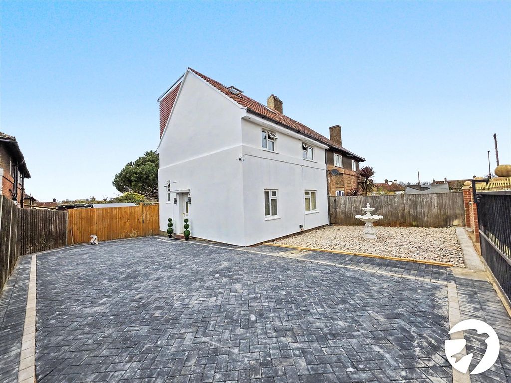 Property photo 2 of 18 Picture No. 03