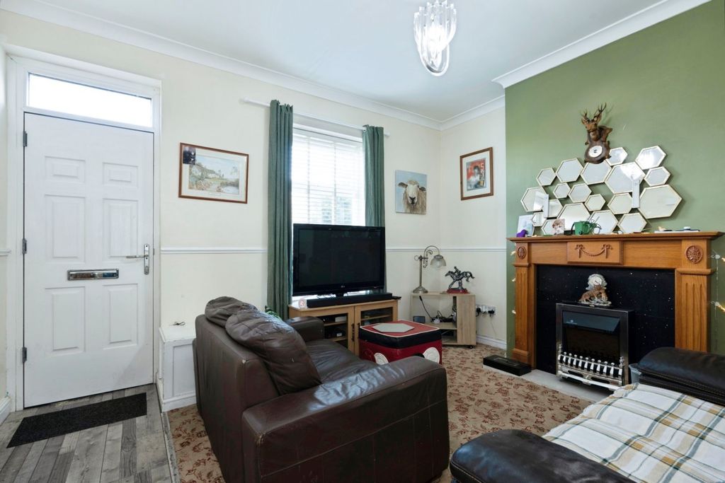 Property photo 3 of 16