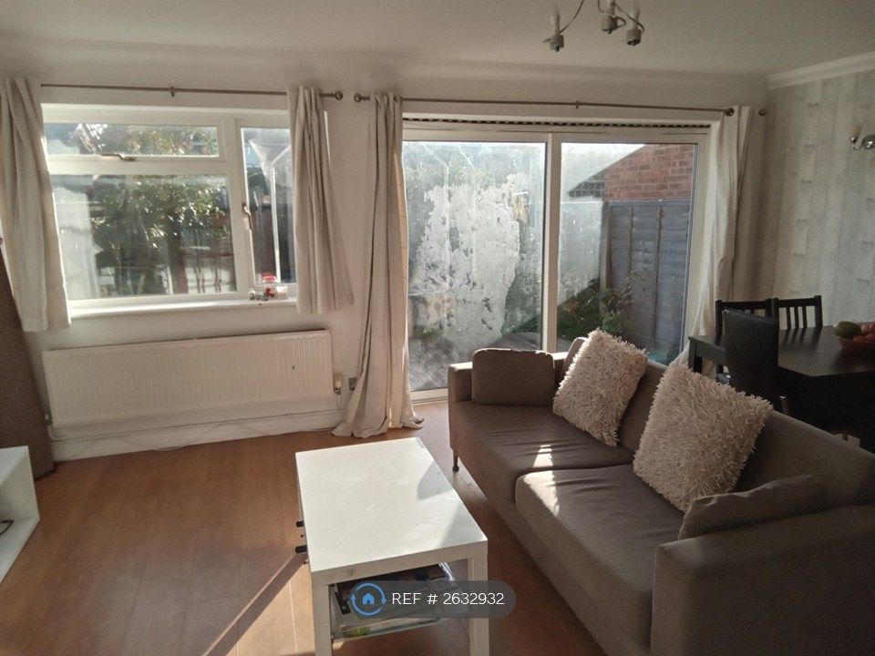 Property photo 2 of 11