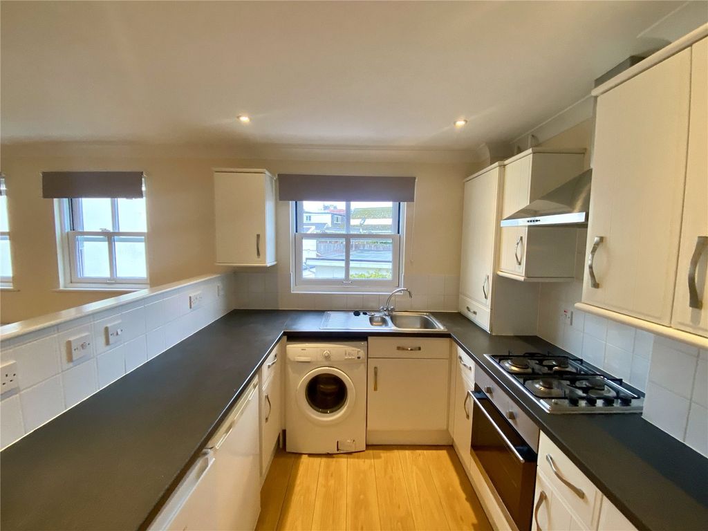 Property photo 3 of 13 Picture No. 04