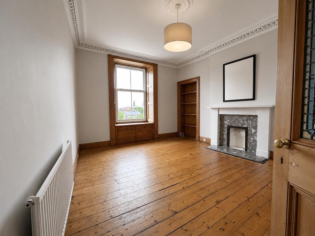 Property photo 1 of 12 Living Room