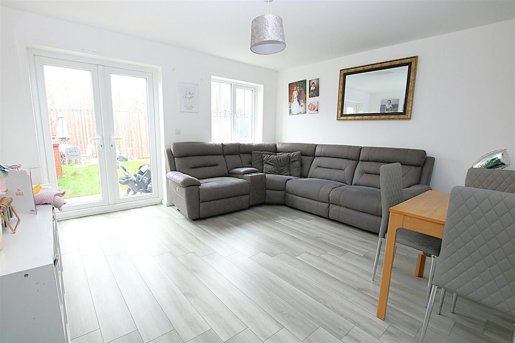 Property photo 3 of 9 Img_9420.Jpg