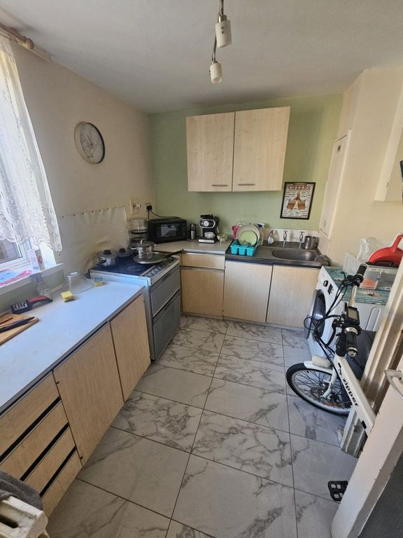 Property photo 1 of 4
