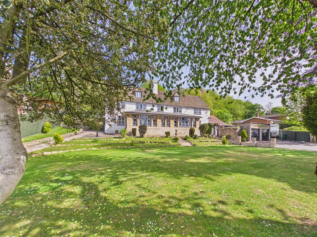 Property photo 1 of 48 Picture No. 07