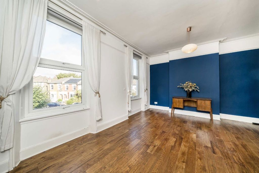 Property photo 2 of 5
