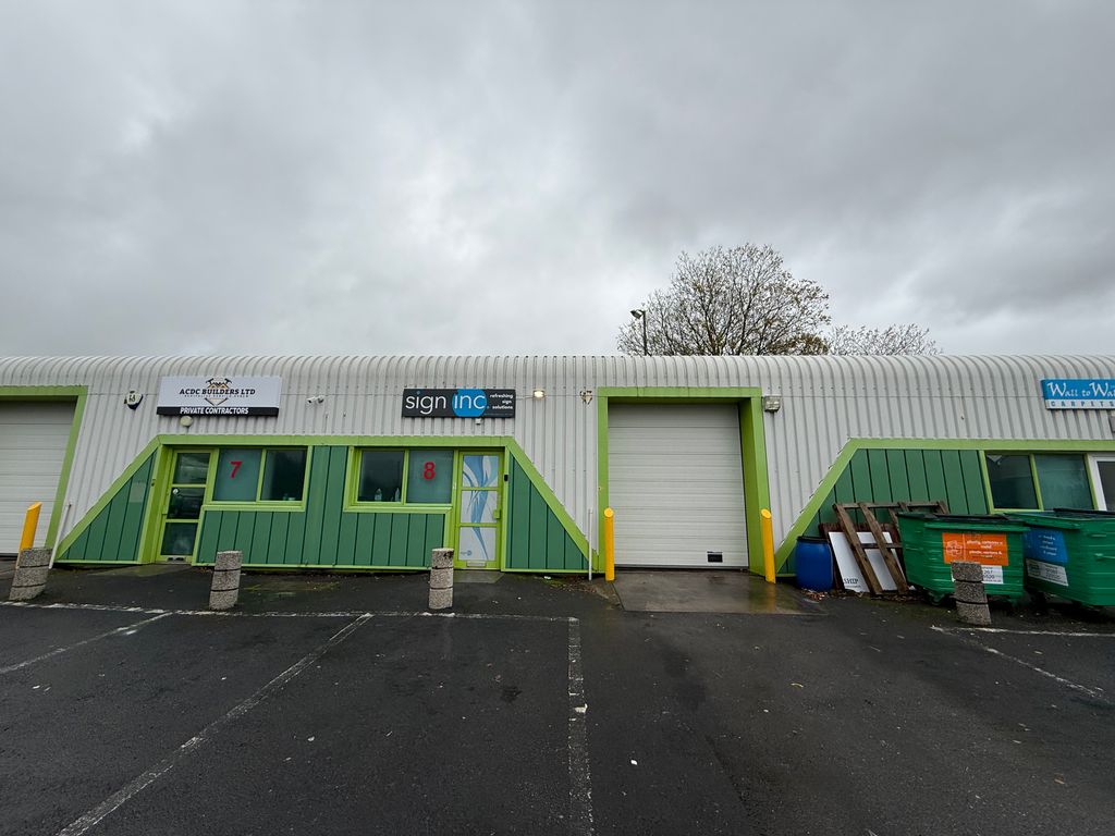 Property photo 1 of 3