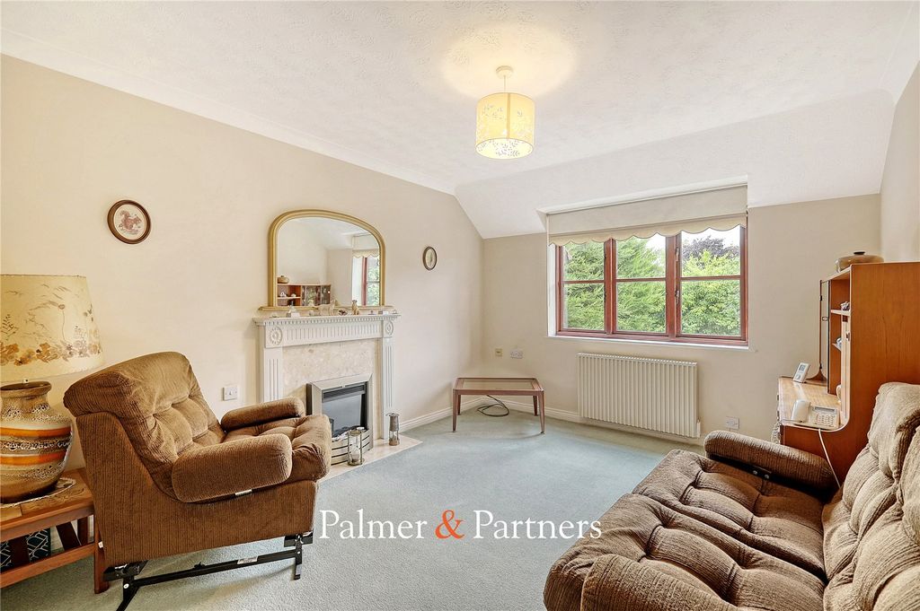 Property photo 2 of 15 Picture No. 10