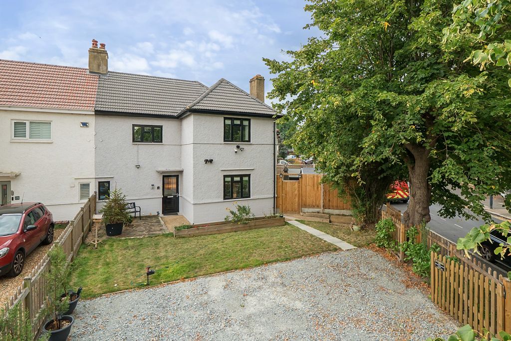 Property photo 1 of 20 External