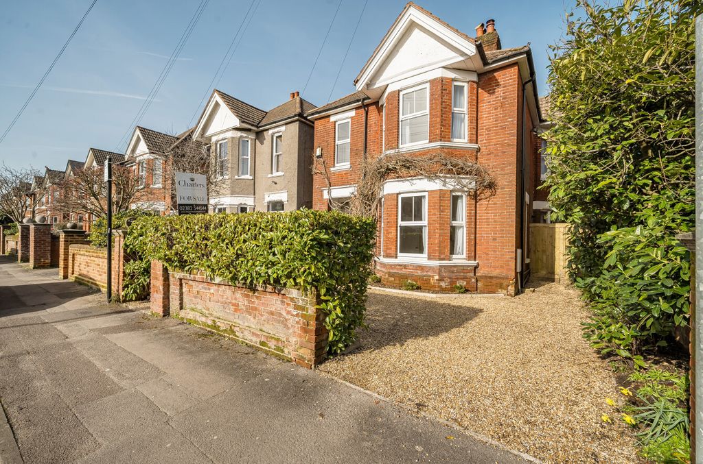 Property photo 1 of 12 1419175-4-699F06B...