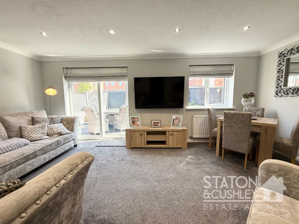 Property photo 3 of 34