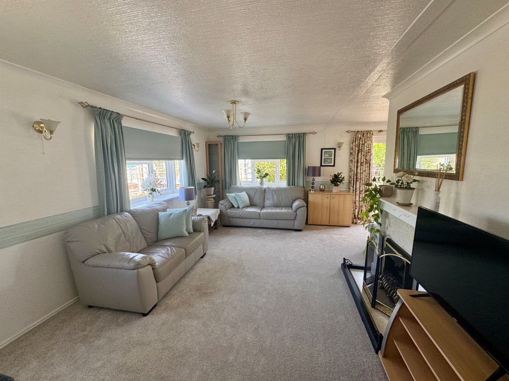 Property photo 3 of 26