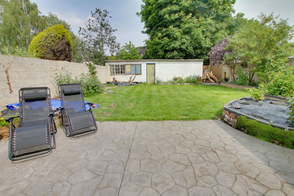 Property photo 1 of 19