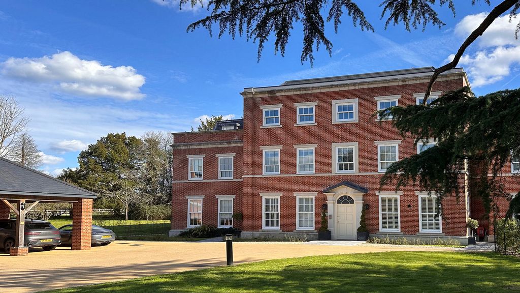 Property photo 1 of 38