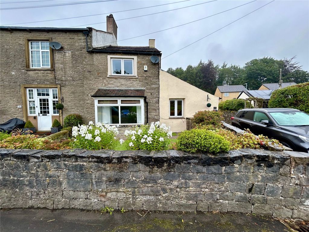 Property photo 1 of 19 External
