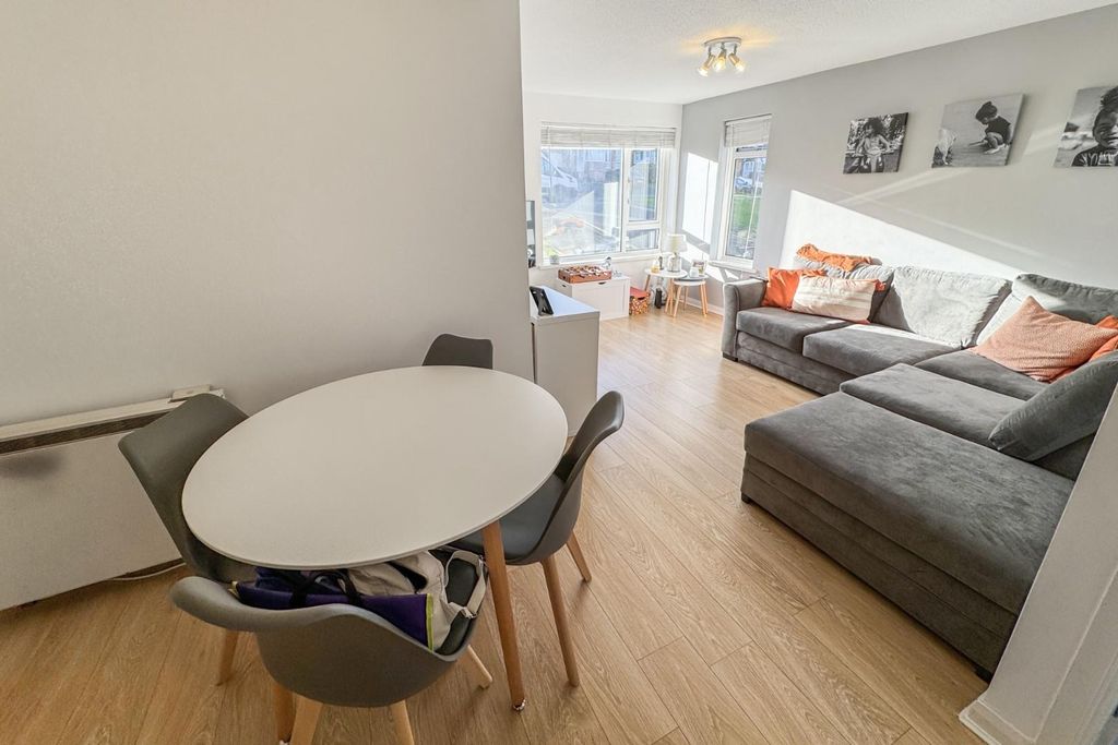 Property photo 2 of 10 2.Jpg