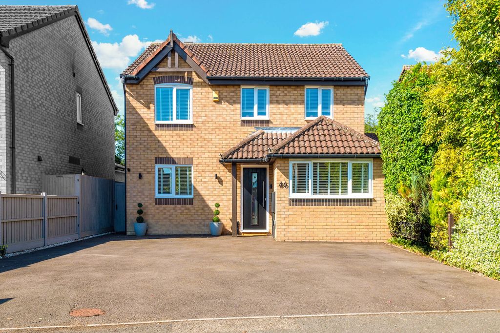 Property photo 1 of 17