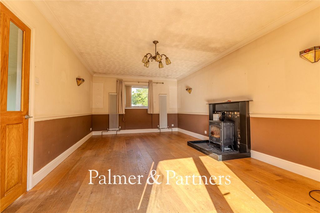Property photo 3 of 22 Picture No. 25